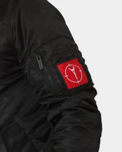 Carre Ultilitaire Hooded Bomber Jacket Black -Champions Style 02036353 YB001 mens 070