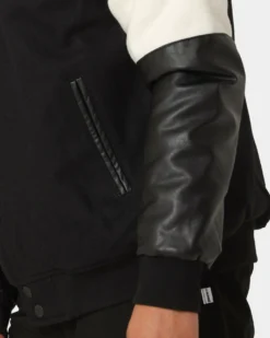 Carré Leo Varsity Jacket Black -Champions Style 02041924 YB001 mens 0090