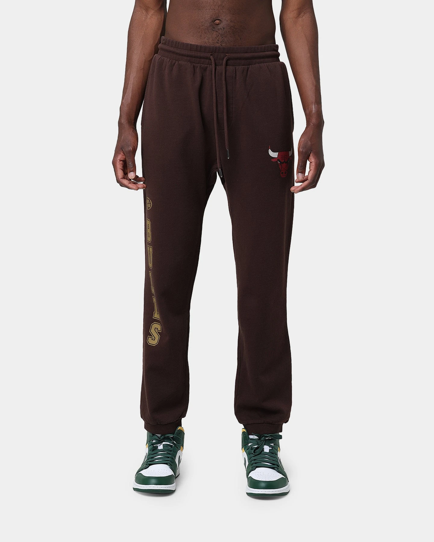 Mitchell & Ness Chicago Bulls Lux Brown Sweatpants Baroque Brown 3 Mitchell & Ness Chicago Bulls Lux Brown Sweatpants Baroque Brown - Image 3