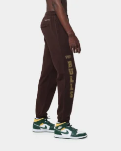Mitchell & Ness Chicago Bulls Lux Brown Sweatpants Baroque Brown 12 Mitchell & Ness Chicago Bulls Lux Brown Sweatpants Baroque Brown -Champions Style 03007907 YX336 mens 0050