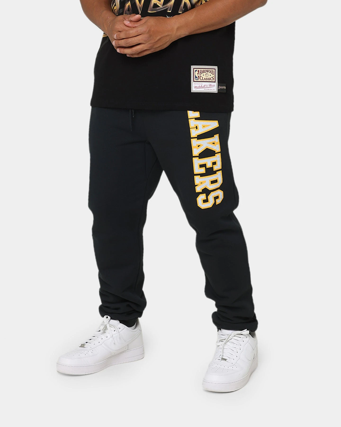 Mitchell & Ness Los Angeles Lakers Vintage Finals Sweat Pants Faded Black 1 Mitchell & Ness Los Angeles Lakers Vintage Finals Sweat Pants Faded Black