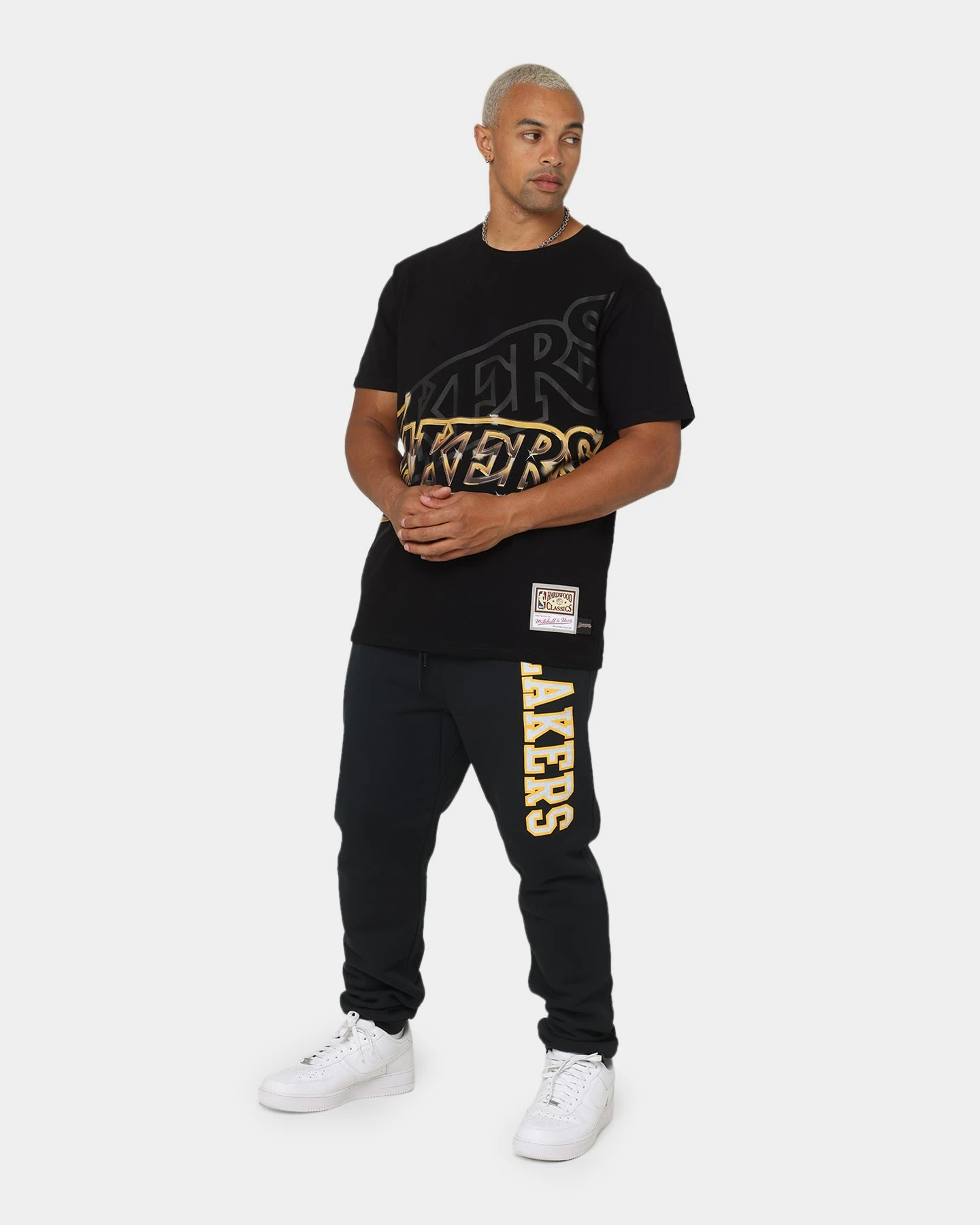 Mitchell & Ness Los Angeles Lakers Vintage Finals Sweat Pants Faded Black 2 Mitchell & Ness Los Angeles Lakers Vintage Finals Sweat Pants Faded Black - Image 2