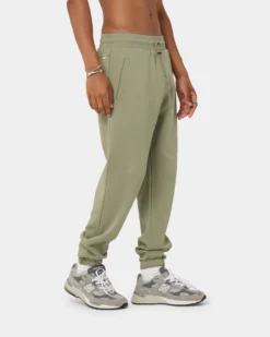 Carre Premium Motion Sweat Pants Army Green -Champions Style 03008517 YA400 mens 0050