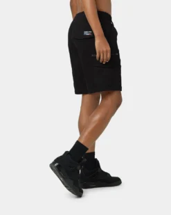 Carre Evolution Cargo Short Black -Champions Style 03008690 YB001 mens 00050