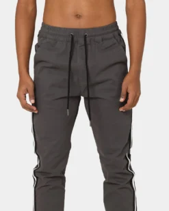 Carré La Bandé Adjustable Joggers Charcoal -Champions Style 03008999 YC300 mens 0030