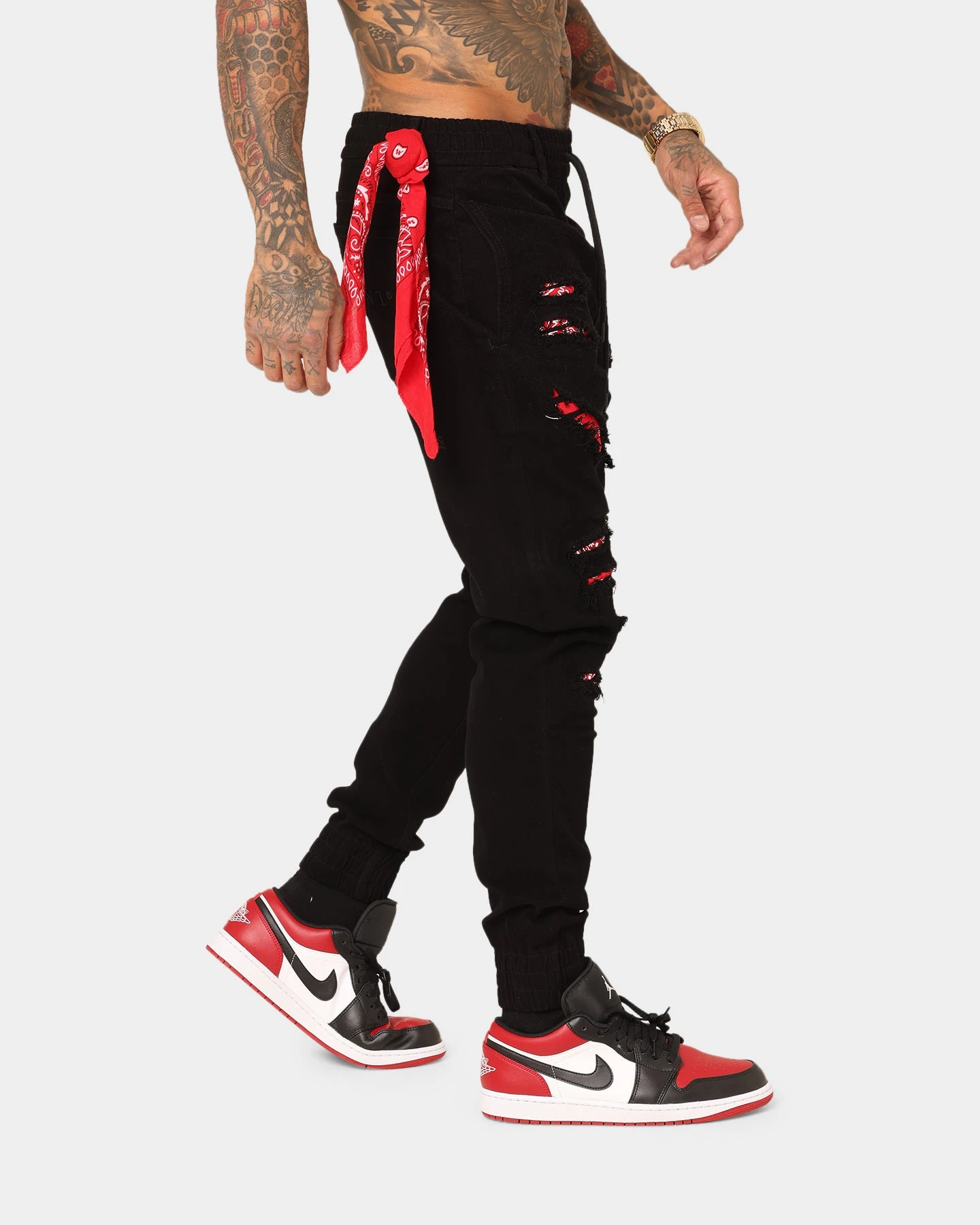 Saint Morta Bandana Summum Joggers Black/Red 7 Saint Morta Bandana Summum Joggers Black/Red - Image 7