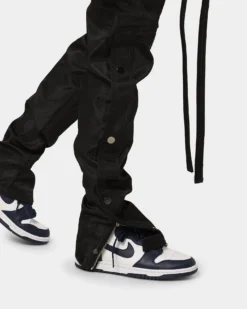 MNML Snap Zipper II Cargo Pants Black 23 MNML Snap Zipper II Cargo Pants Black -Champions Style 03009945 YB001 mens 0090