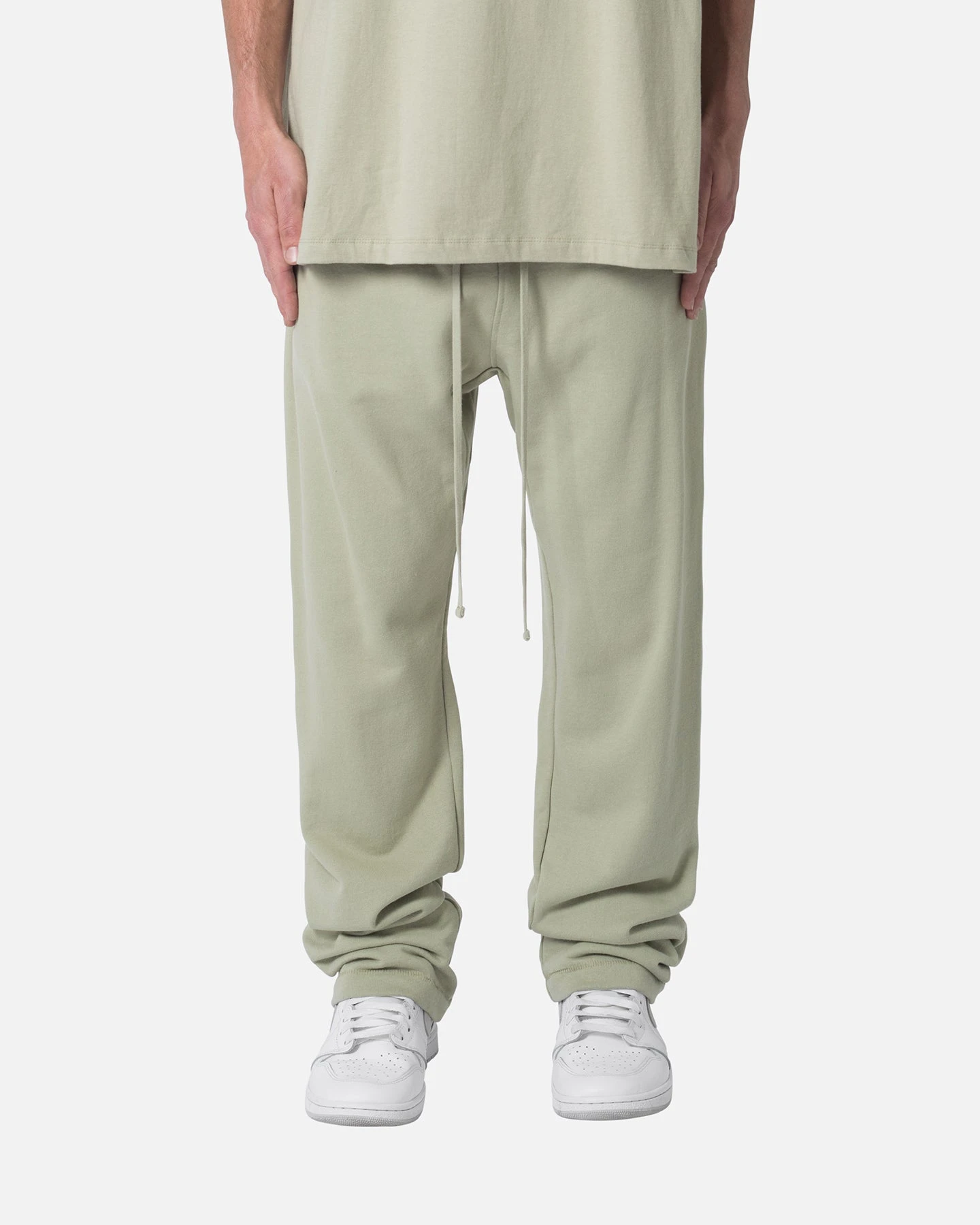 MNML Relaxed Every Day Sweatpants Moss 1 MNML Relaxed Every Day Sweatpants Moss