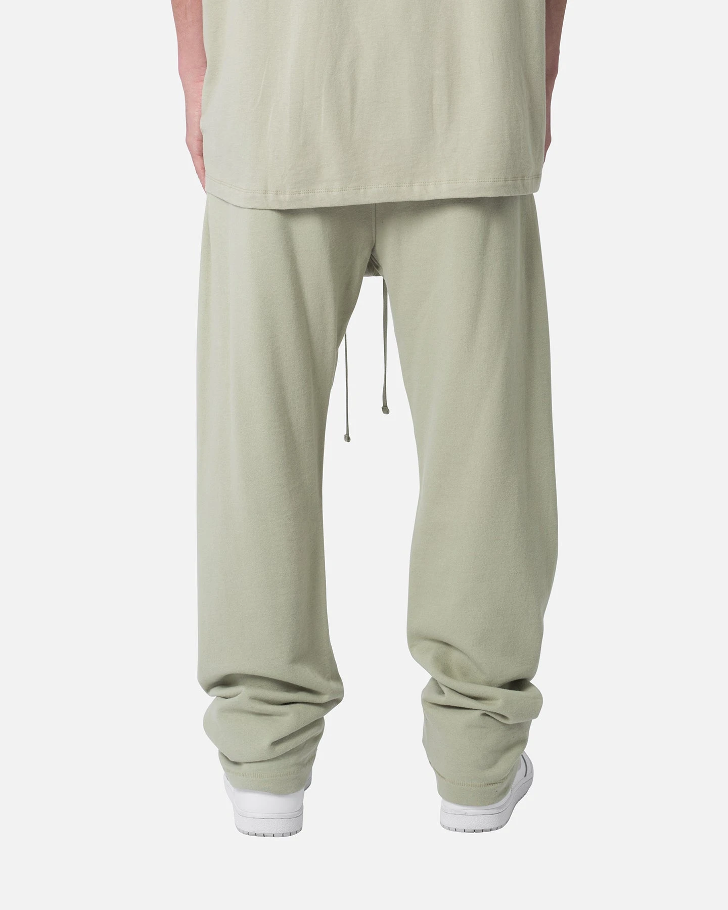 MNML Relaxed Every Day Sweatpants Moss 4 MNML Relaxed Every Day Sweatpants Moss - Image 4