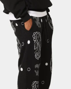 Carré Big Bandana Knitted Sweatpants Black -Champions Style 03010815 YB001 mens 0030