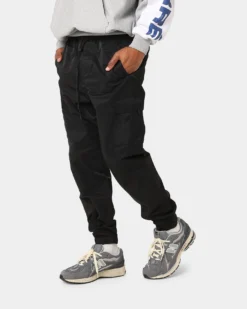 Carre Steppa Jogger Black -Champions Style 03010914 YB001 mens 0060