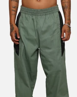 Puma X Porsche Legacy Garage Crew Pants Eucalyptus 16 Puma X Porsche Legacy Garage Crew Pants Eucalyptus -Champions Style 03011198 YE023 mens 0070