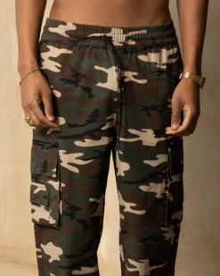 Carre Tactic Cargo Jogger Woodland Camo -Champions Style 03011207 YC040 mens 0007 scaled