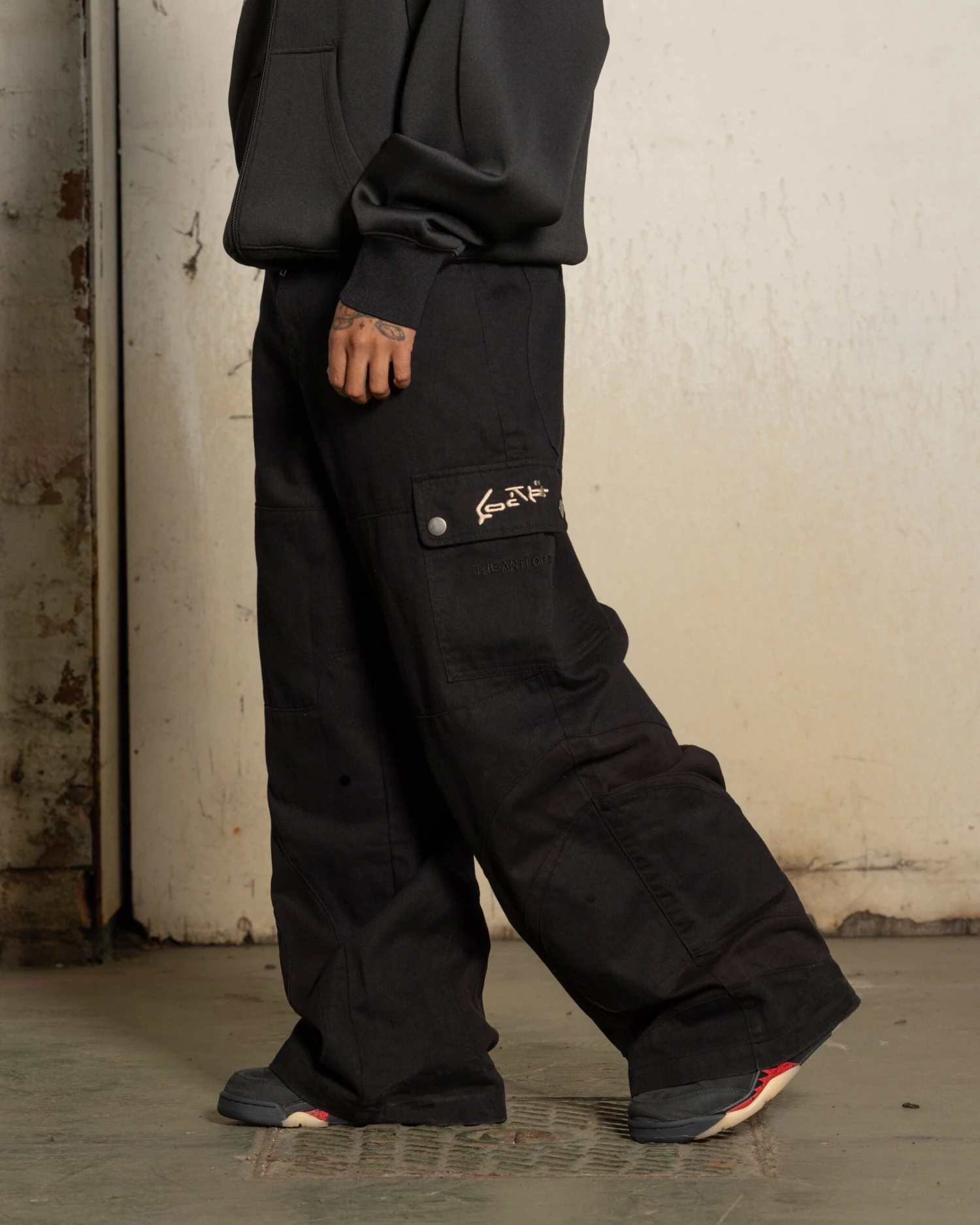 Loiter X The Anti Order Flow Cargo Pants Black 6 Loiter X The Anti Order Flow Cargo Pants Black - Image 6