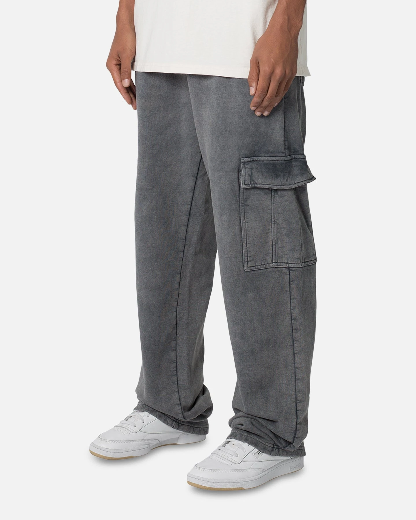 MNML Washed Relaxed Cargo Sweatpants Black 2 MNML Washed Relaxed Cargo Sweatpants Black - Image 2